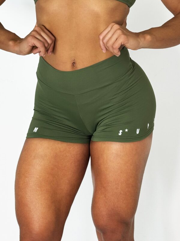 Short clássico verde militar  | Suprm - Imagem 2