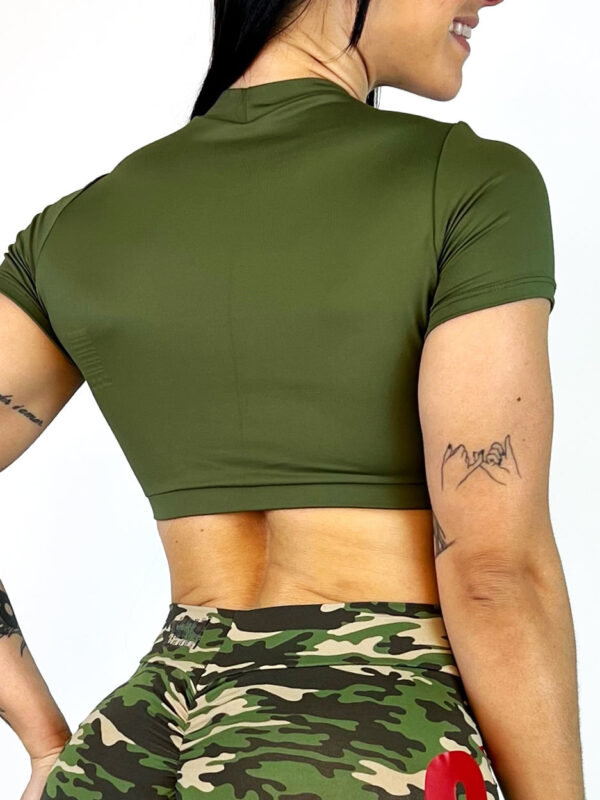 Cropped manga curta verde militar | Estrela - Imagem 3